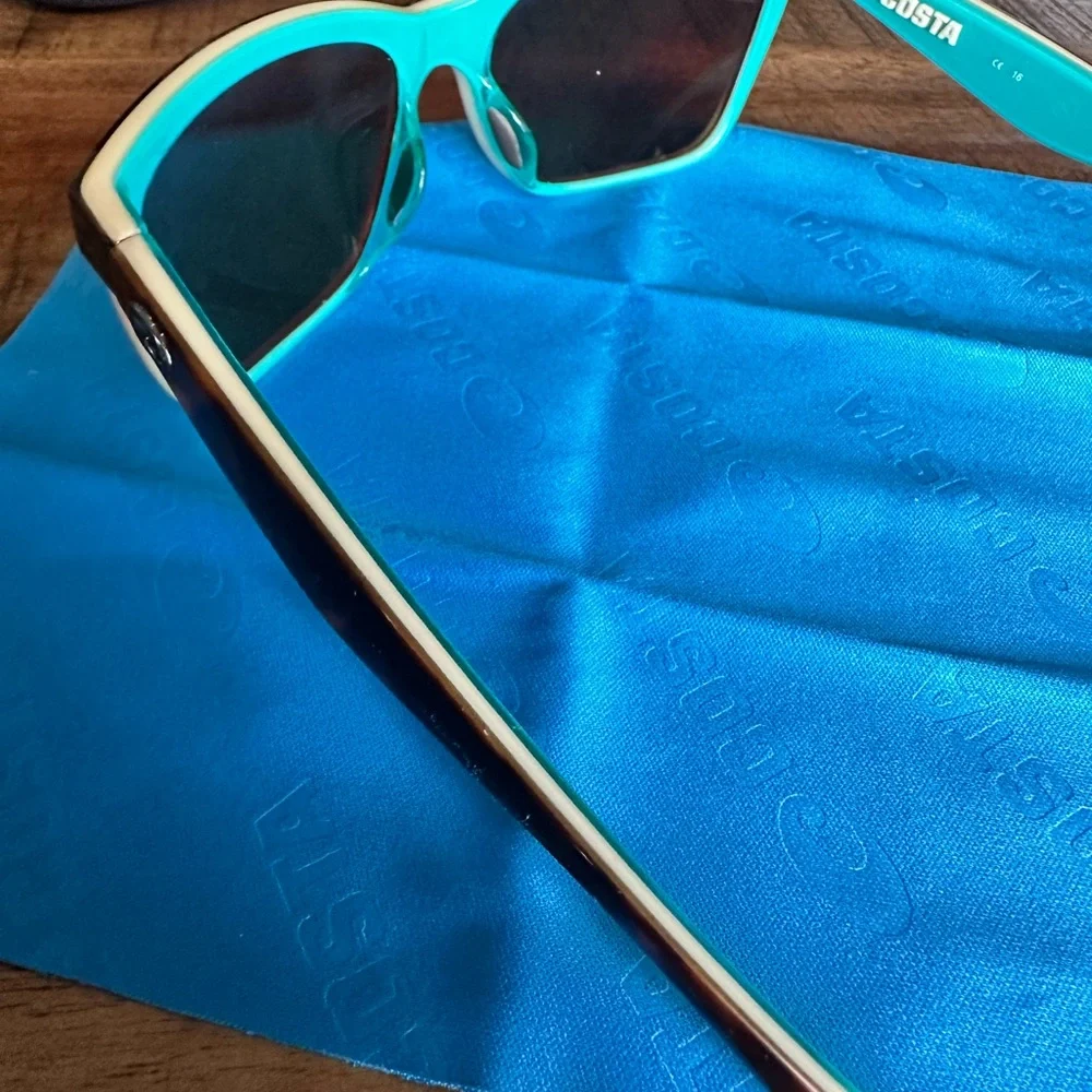 Costa Del Mar Anaa Tortoise Frame Sunglasses with Blue/Emerald Lenses - Picture 3 of 6